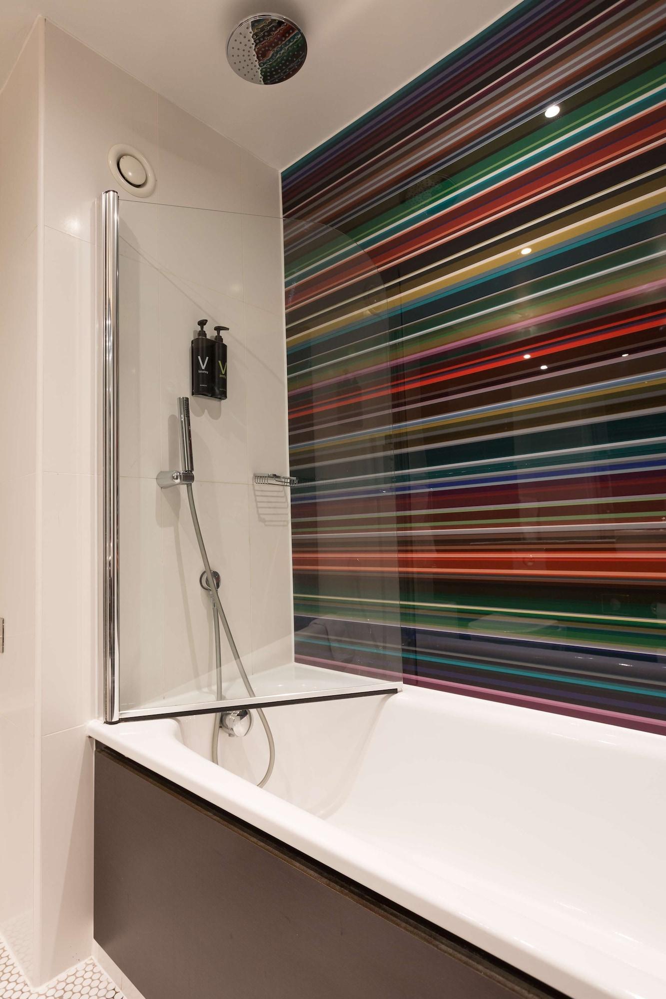 Village 3* Warrington